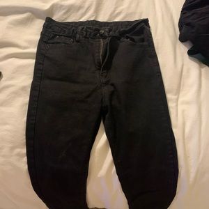 Black Skinny Jeans